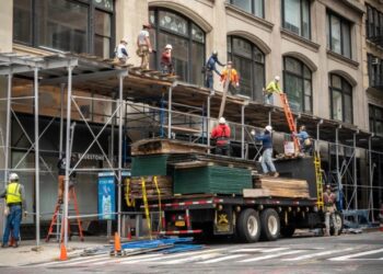 Manhattan construction accident: Cleanup underway after cranes crash ...