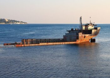 It pays to pay attention, barge accident confirms | WorkBoat